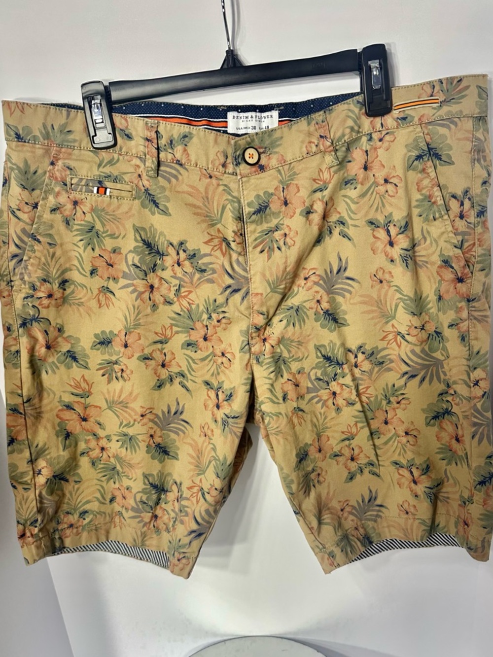 Denim & Flower Tan Floral Print Men's Shorts size 38 Exellent condition